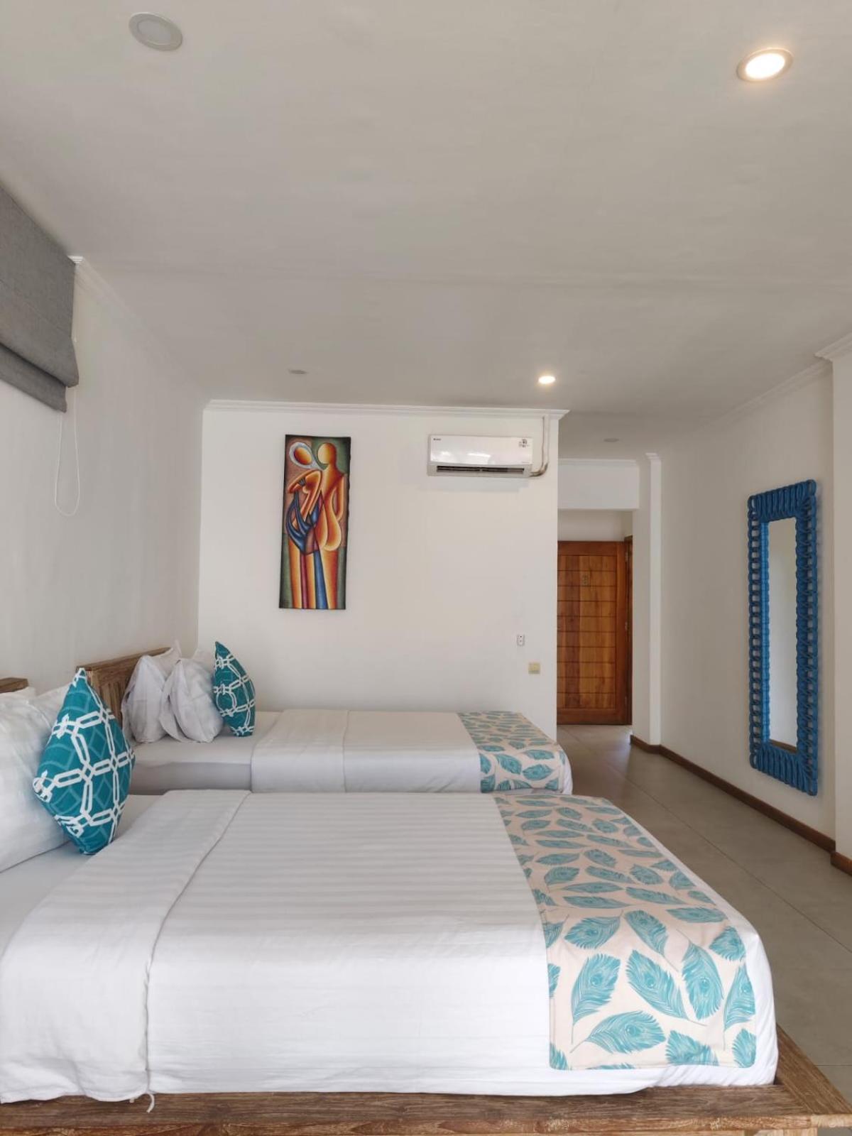 Triple 8 Suites ลาบวนบาโจ ภายนอก รูปภาพ